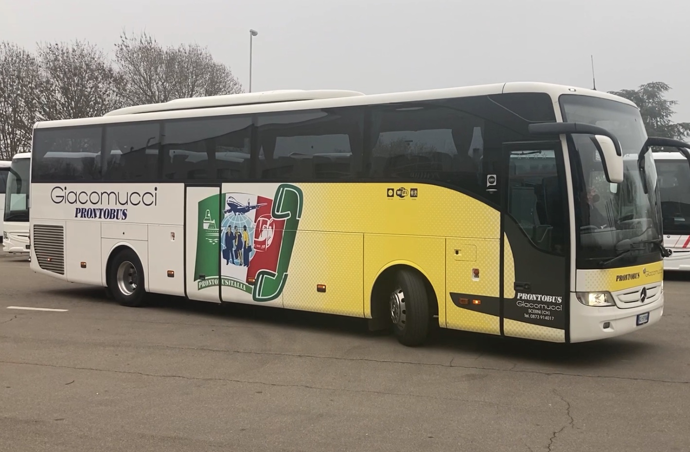 Consegna BusStore 2022 a Giacomucci